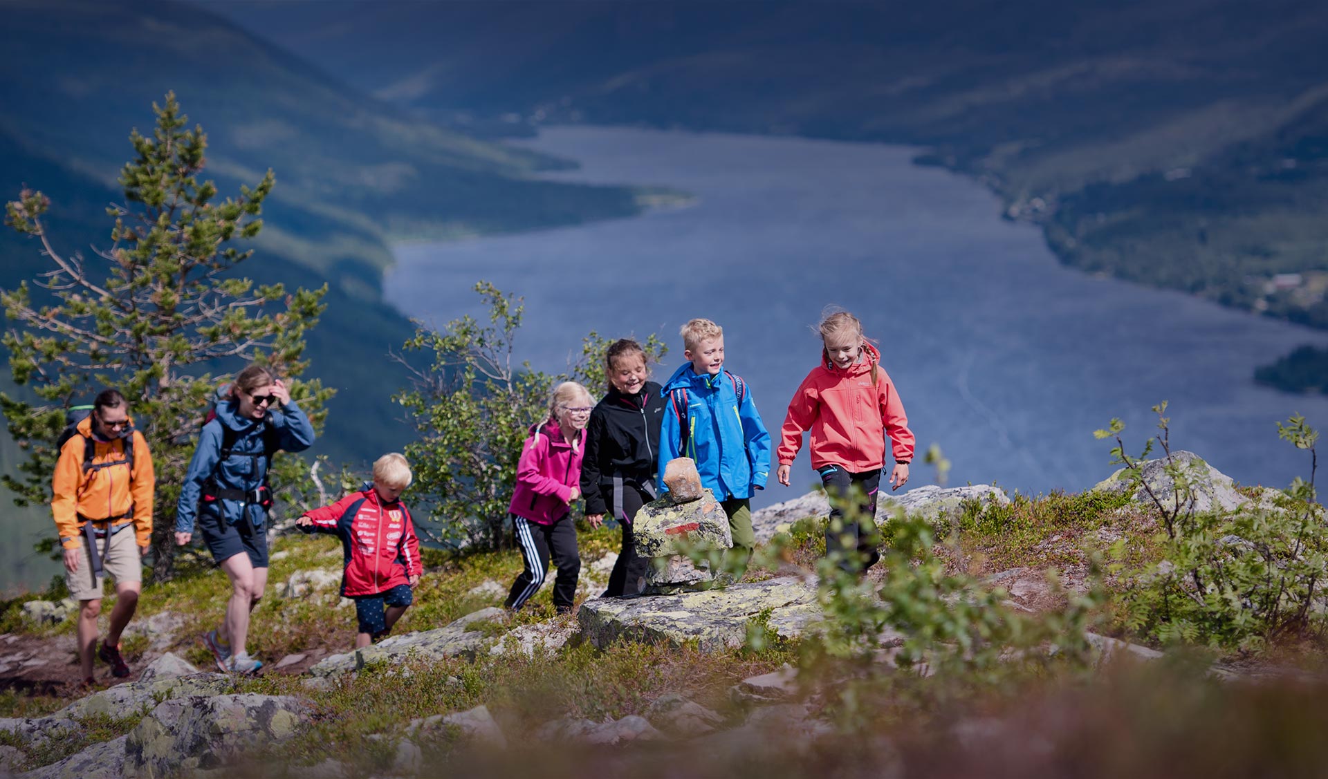 resort-attractions-mainbg